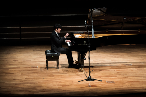 2019年，张昊辰钢琴独奏音乐会现场©KAJIMOTO.jpg