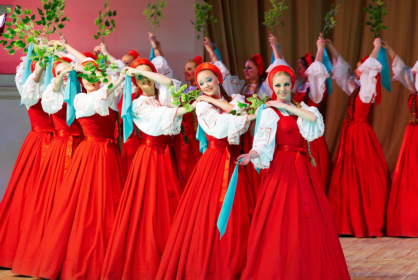 【苏州站】俄罗斯国家模范“小白桦”舞蹈艺术团舞蹈晚会