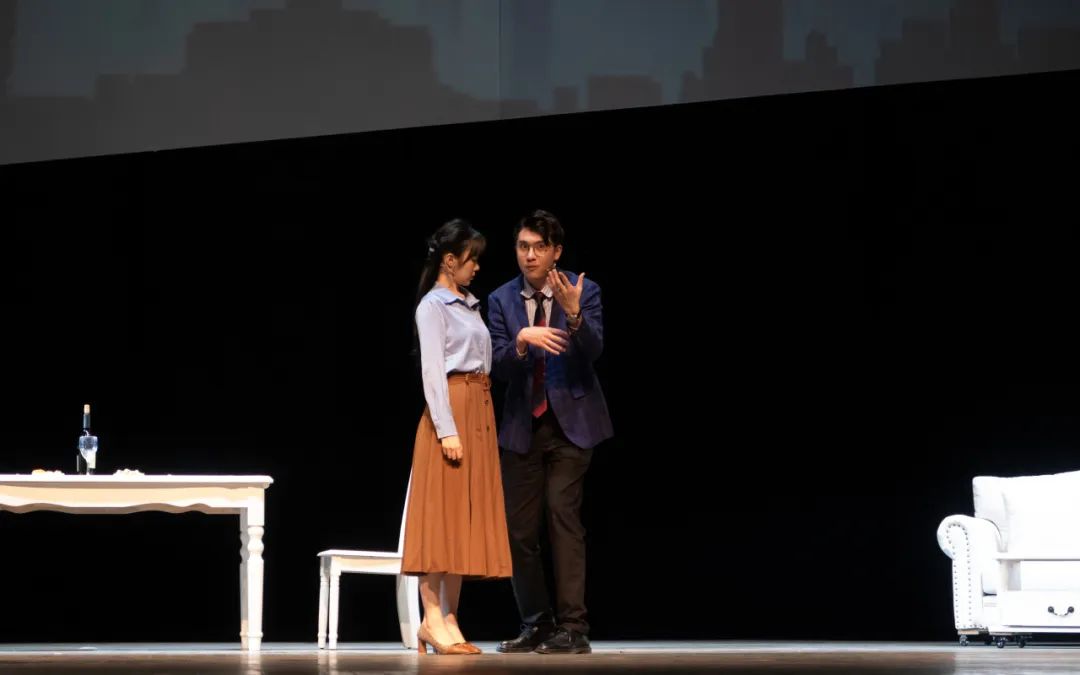 “第九届张家港市戏剧节”系列演出——邵白戏剧作品都市喜剧《我是真的爱我》